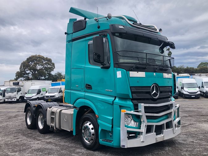 View 2018 Mercedes-Benz Actros via aution.