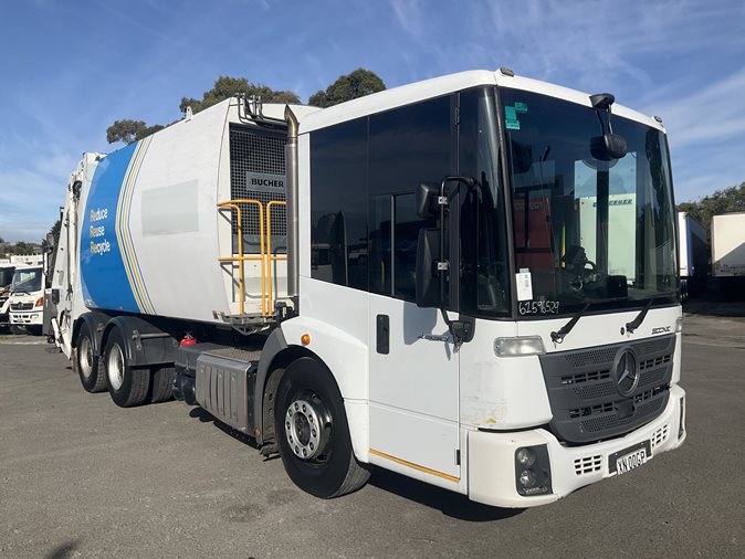 View a 2018 Mercedes-Benz Econic available via auction.