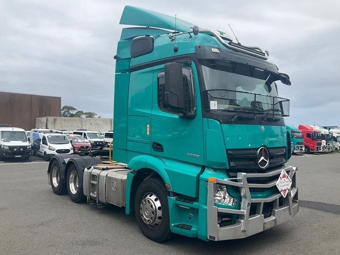 View 2019 Mercedes Benz Actros 2658 via auction.