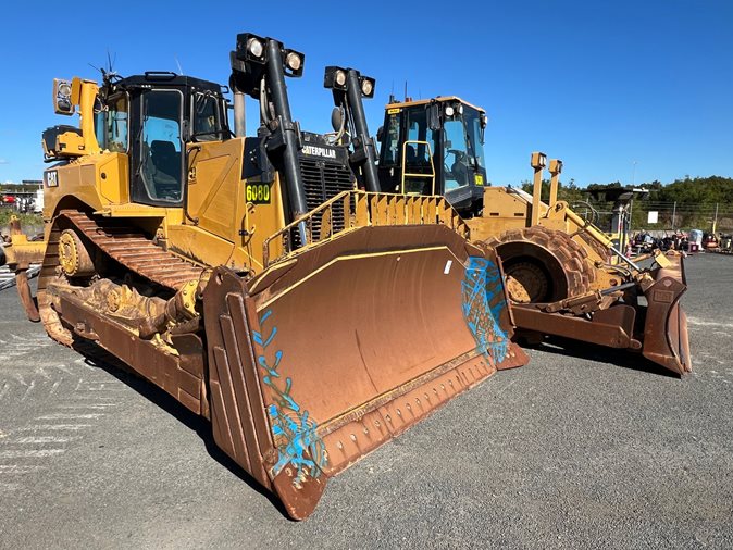 View a range of mining and construction equipment available via auction.