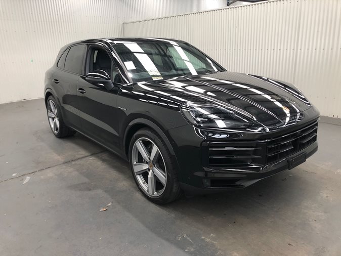 View 2023 Porsche Cayenne via auction.