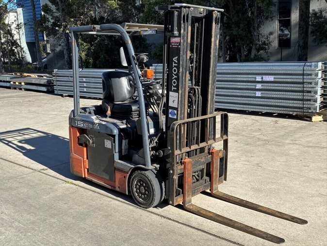 Forklifts & Warehousing Equipment