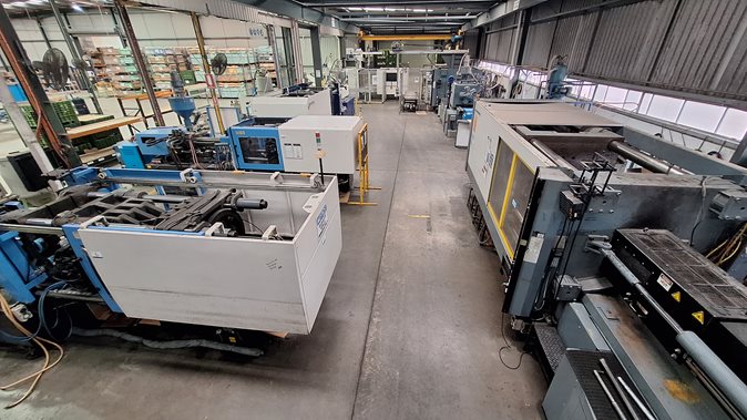 View plastic injection moulding machines, equipment and tools via auction.