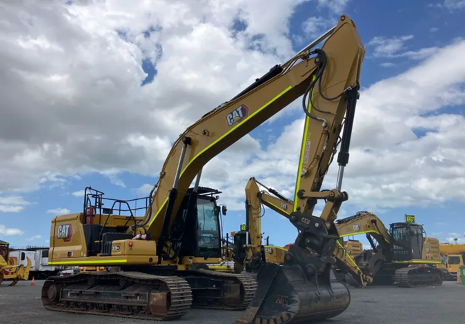 2022 Caterpillar 330GC