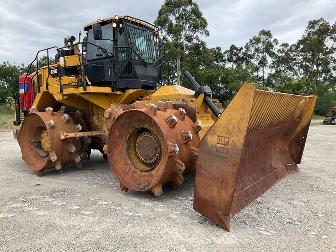 View 2019 Caterpillar 826K via auction.