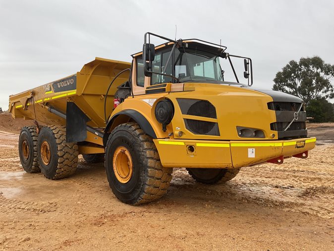 View a 2011 Volvo A40F available via auction.