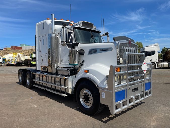 View 2010 Kenworth T908 via auction.