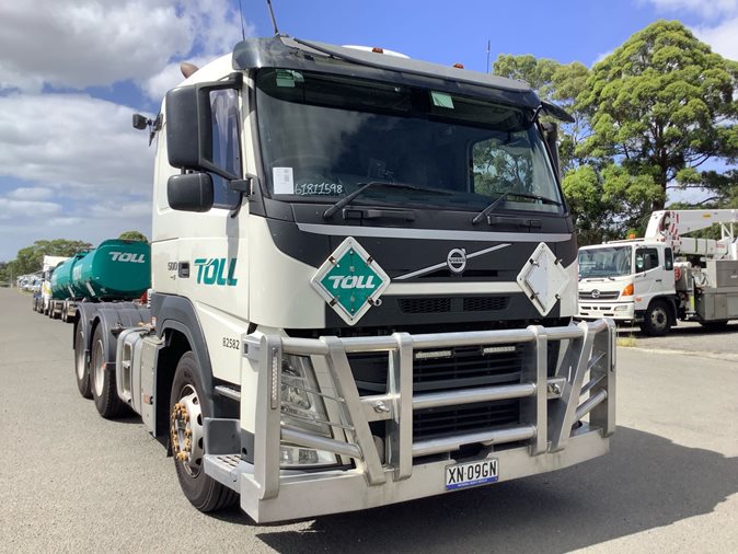 View 2018 Volvo FM13 via auction.