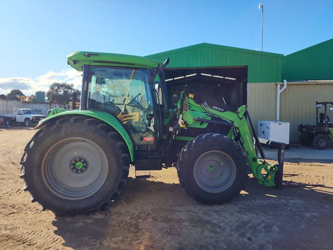 Discover a range of late model farm equipment available via auction.