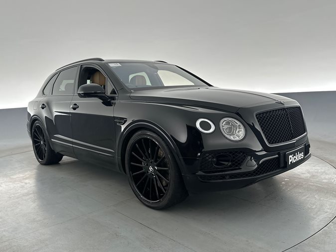 View 2018 Bentley Bentayga via auction.